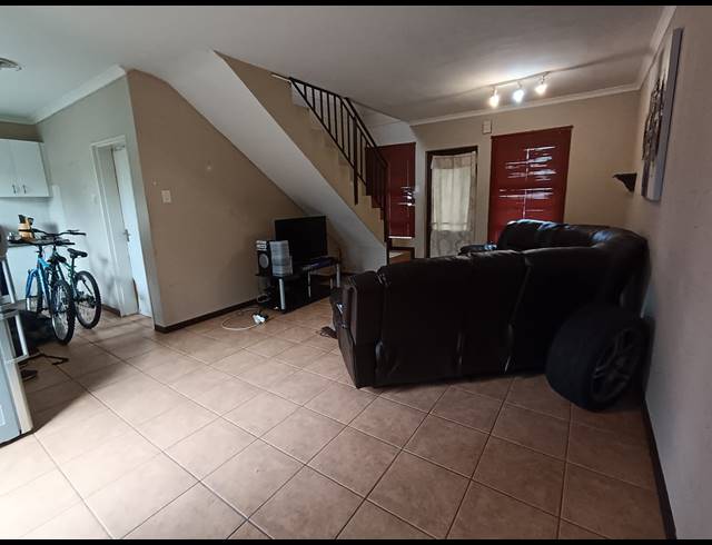 3 BEDROOM TOWNHOUSE FOR SALE IN PARKLANDS